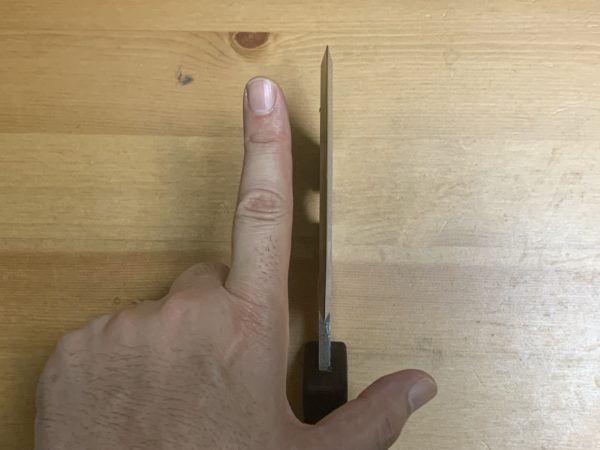 燕三条乃斧の刃厚：約5mm