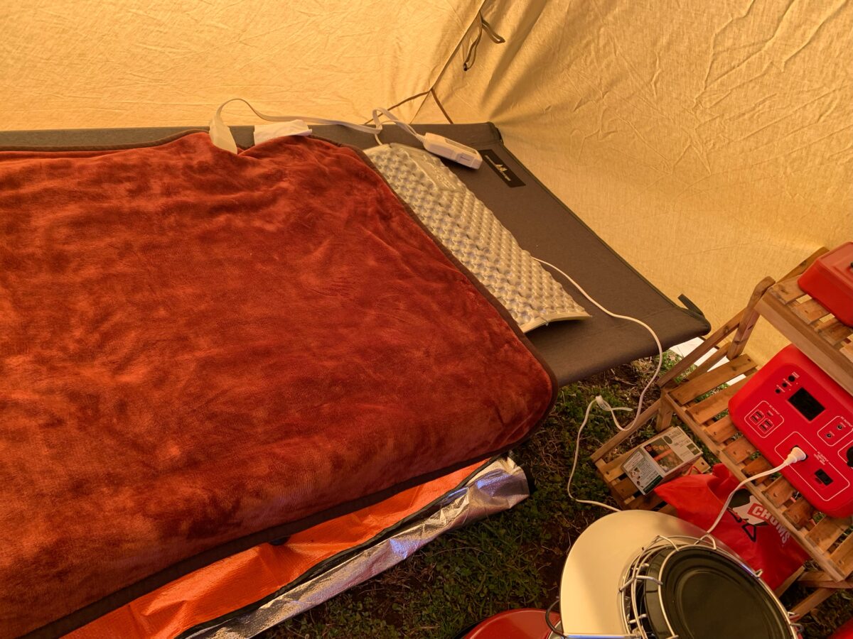 電気毛布をつかった冬キャンプの寝床_1